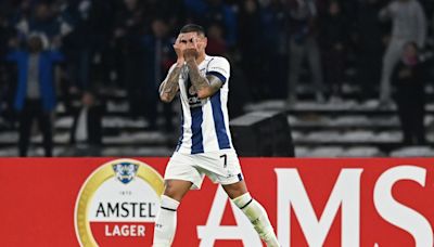 3-1. Talleres vence a Barcelona y queda a un paso de la clasificación a octavos de final