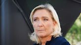 Marine Le Pen affirme que le RN se situerait "entre le centre droit et le centre gauche" aux États-Unis
