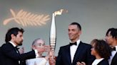 La Nación / Cannes recibió la llama olímpica