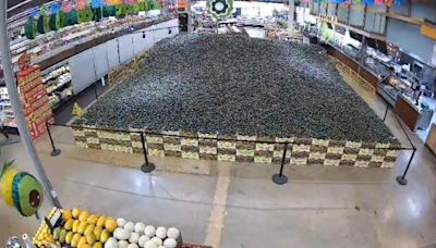 Holy guacamole: Texas store's display of avocados breaks world record