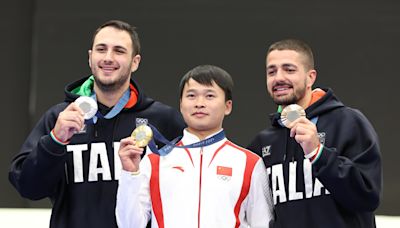 China gana 16 años después el oro en pistola de aire 10 m. de categoría masculina