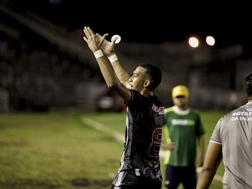 Edmundo conquista torcida do Botafogo-PB com atuações consistentes na Série C