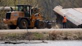 Cleanup of derailed train along Mississippi River should finish Wednesday