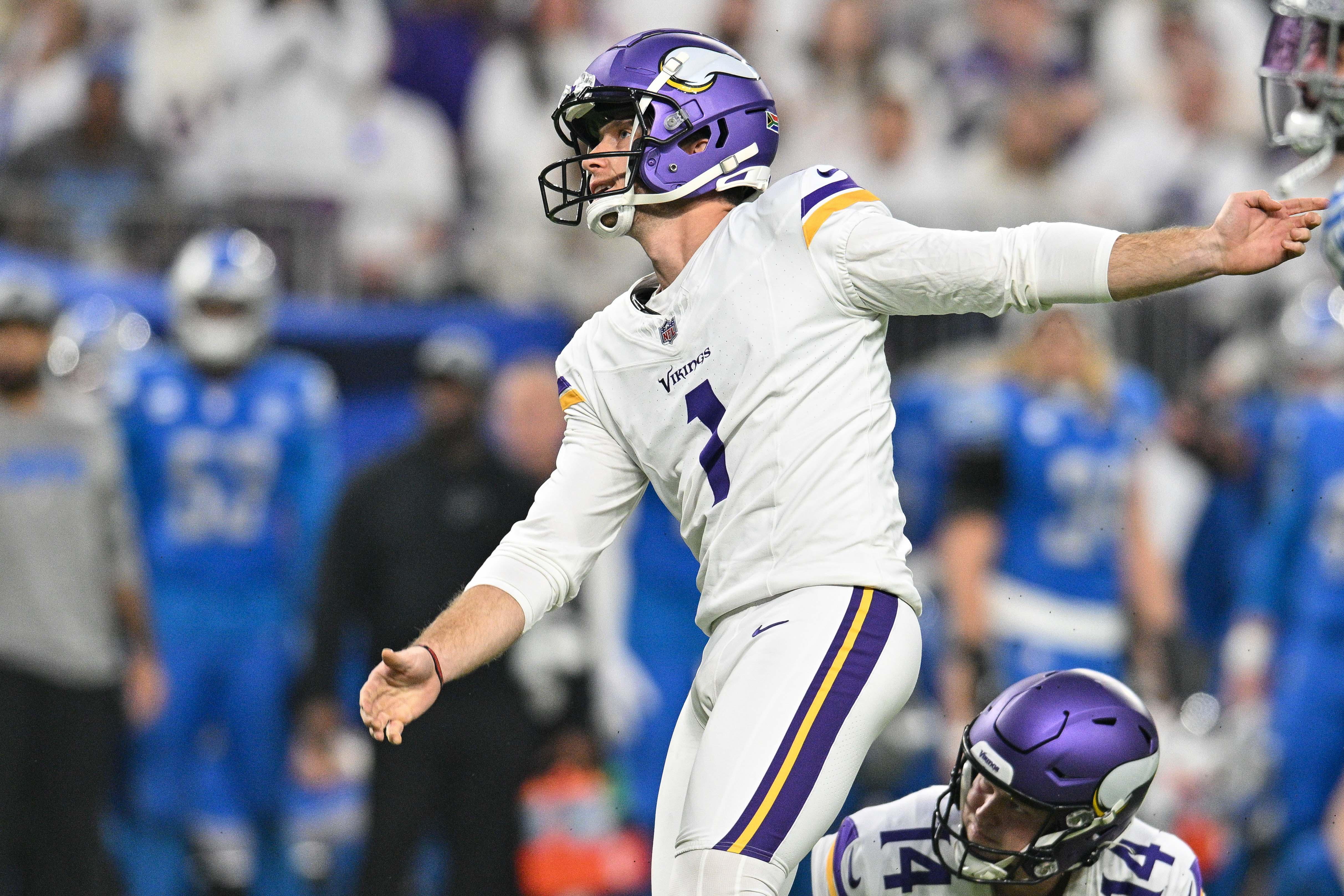 Lions add veteran kicker to the practice squad