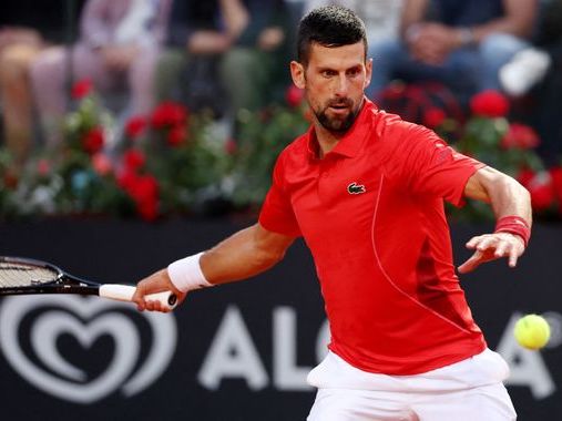 Italian Open: Novak Djokovic struck in head by water bottle while signing autographs