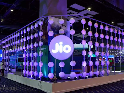 Reliance Jio displacing competition in enterprise space, seeing traction in IoT, says executive - ET Telecom