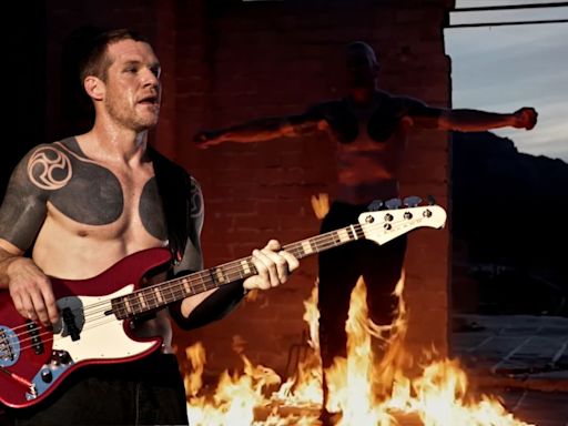 That time Rage Against the Machine's Tim Commerfordinjected himself with steroids then set himself on fire