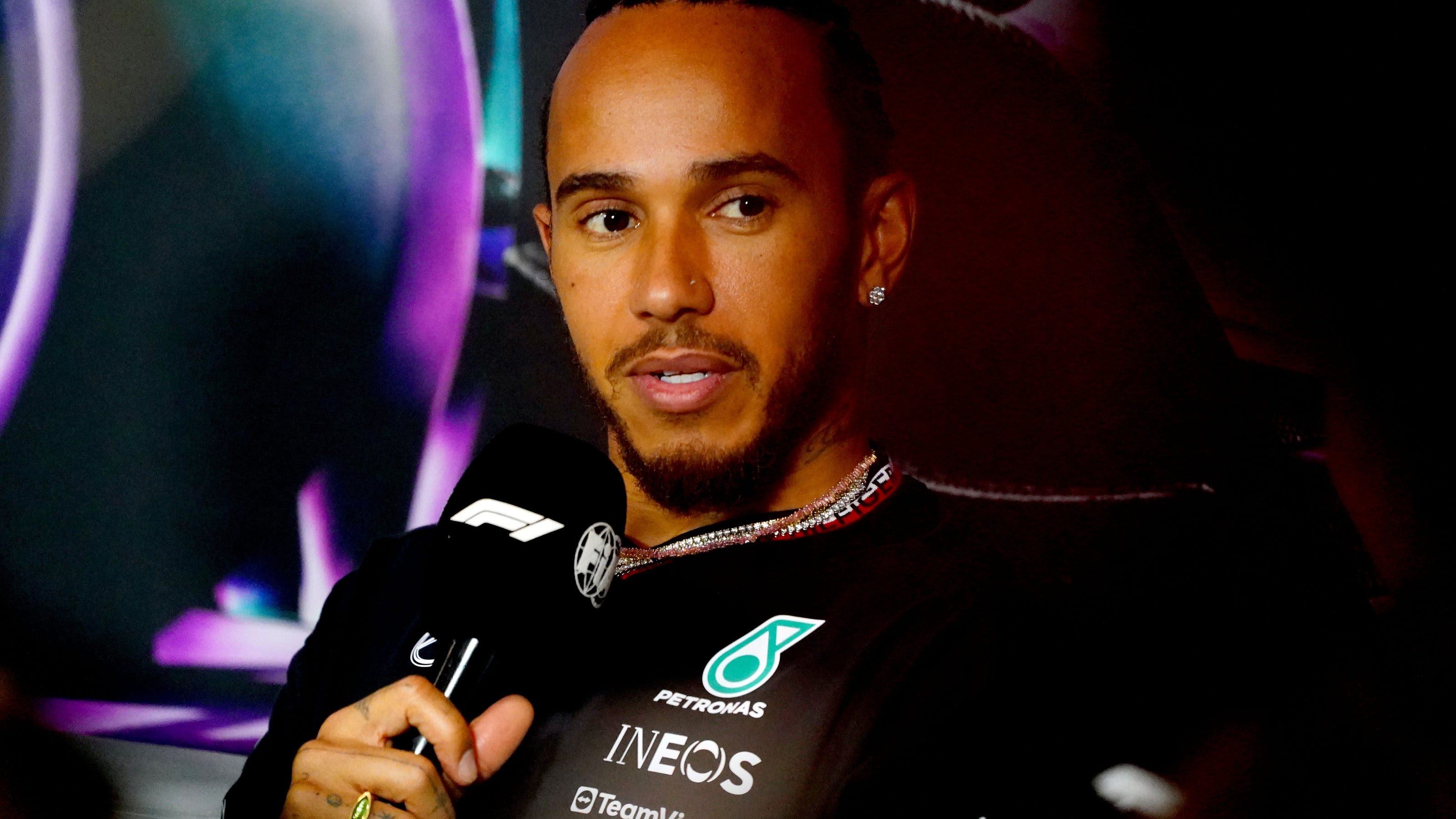 Lewis Hamilton shares goal of winning eighth F1 title with local kids at Miami Grand Prix