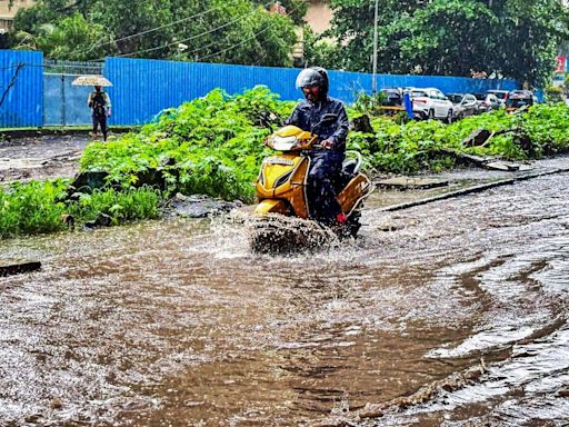 IMD issues flash flood alert for South and Central India as extreme downpour continues | Today News