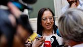 La presidenta de Les Corts Valencianes, de Vox, se niega a marcharse tras la ruptura con el PP