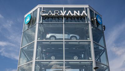 After a meteoric rise and equally epic fall, Carvana’s stock is up more than 500% in a year. But one top analyst thinks the ride gets rougher from here