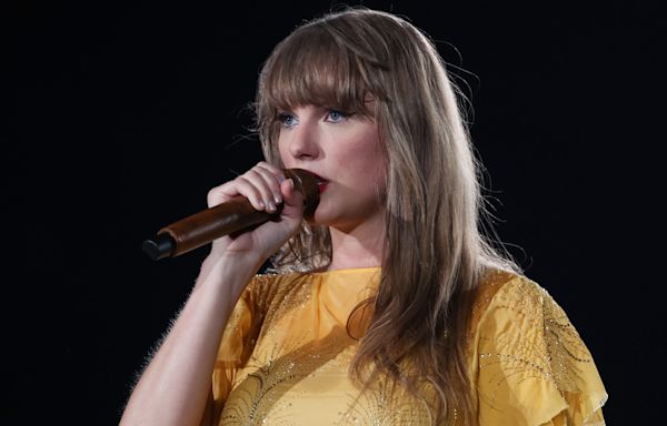 Taylor Swift Speaking Portuguese to Help an Eras Tour Concertgoer Is Making Fans Love Her Even More