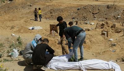 Mass graves in Gaza: what do we know?