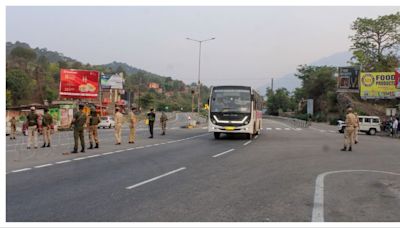 J&K Police Block Political Leaders from Visiting Martyrs Graveyard on Anniversary