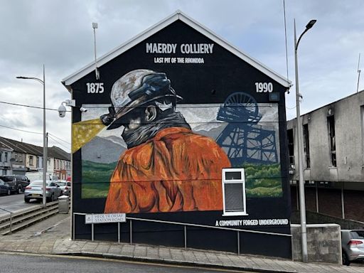 Stunning mural appears on Welsh street with important message