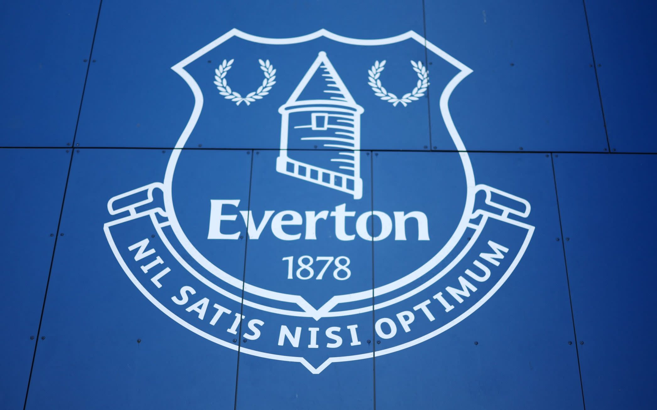 Everton takeover by 777 on brink of collapse