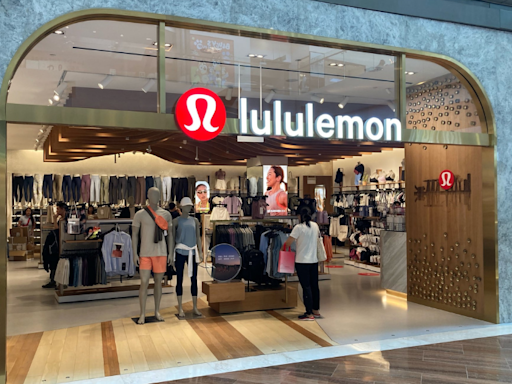 Lululemon Stock Plummets: Is it Time to Buy?