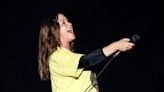 'Isn't it ironic?': Rain can't stop Alanis Morissette from performing at the Iowa State Fair Grandstand