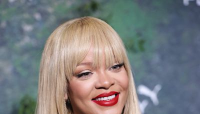 Is Rihanna's Hair Getting Blonder By the Minute, or What?