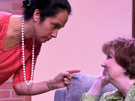 Review: THE ODD COUPLE-FEMALE VERSION at Women's Theatre Collective