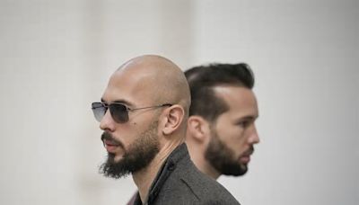 Andrew Tate andrà a processo in Romania per traffico di esseri umani e stupro