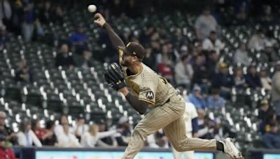 Brewers take 3-game losing streak into matchup against the Padres