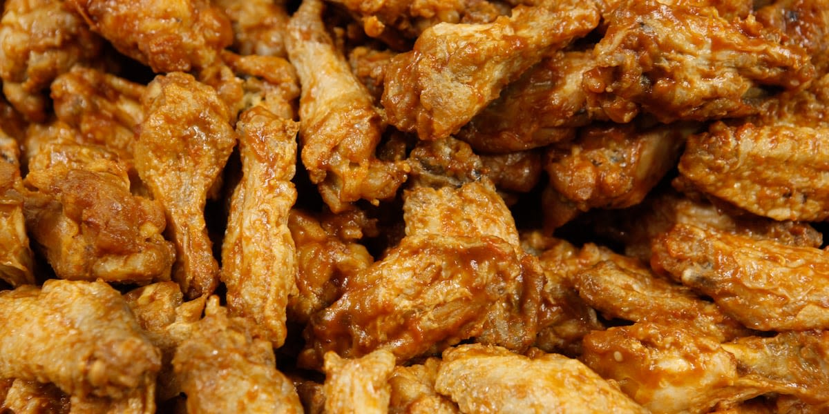 ‘Um ...Can I order some hot wings?’: Child calls 911 asking dispatchers to order food