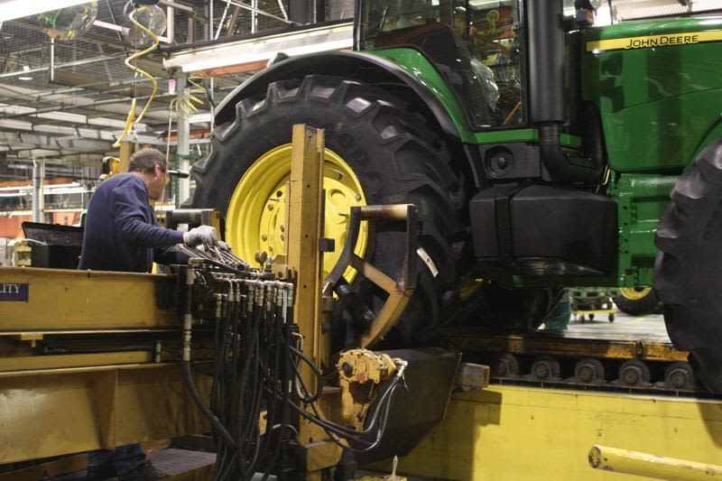 John Deere announces another 345 layoffs in Waterloo