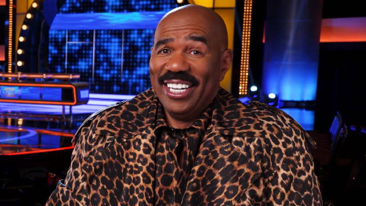 Steve Harvey Recalls Having the Kardashians on 'Celebrity Family Feud'