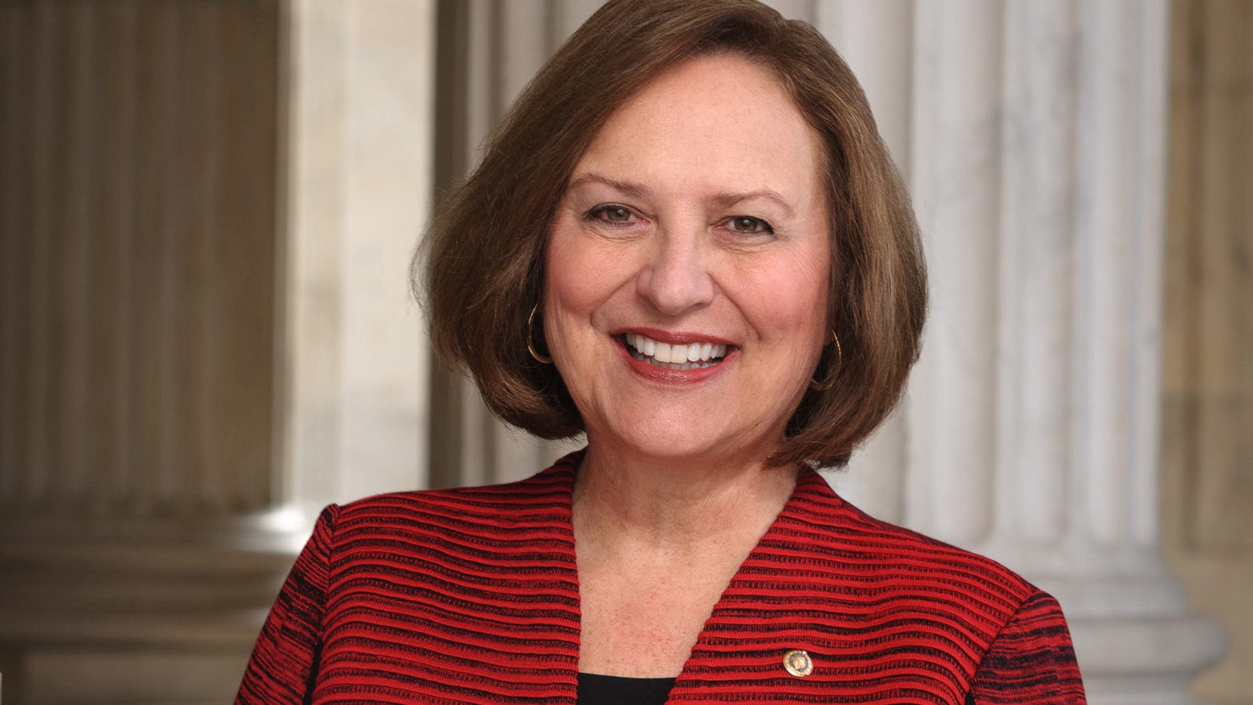 Nebraska US Sen. Deb Fischer wins Republican primary, will face Dan Osborn in November