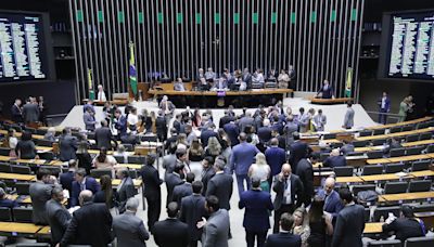 Partidos com ministérios deram mais votos contra do que a favor do governo em saidinhas, fake news e veto de Lula a trecho da LDO