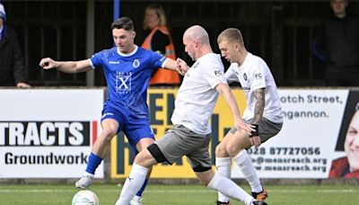 Irish League | Leaders Linfield in control at Coleraine as goals in short supply around Premiership