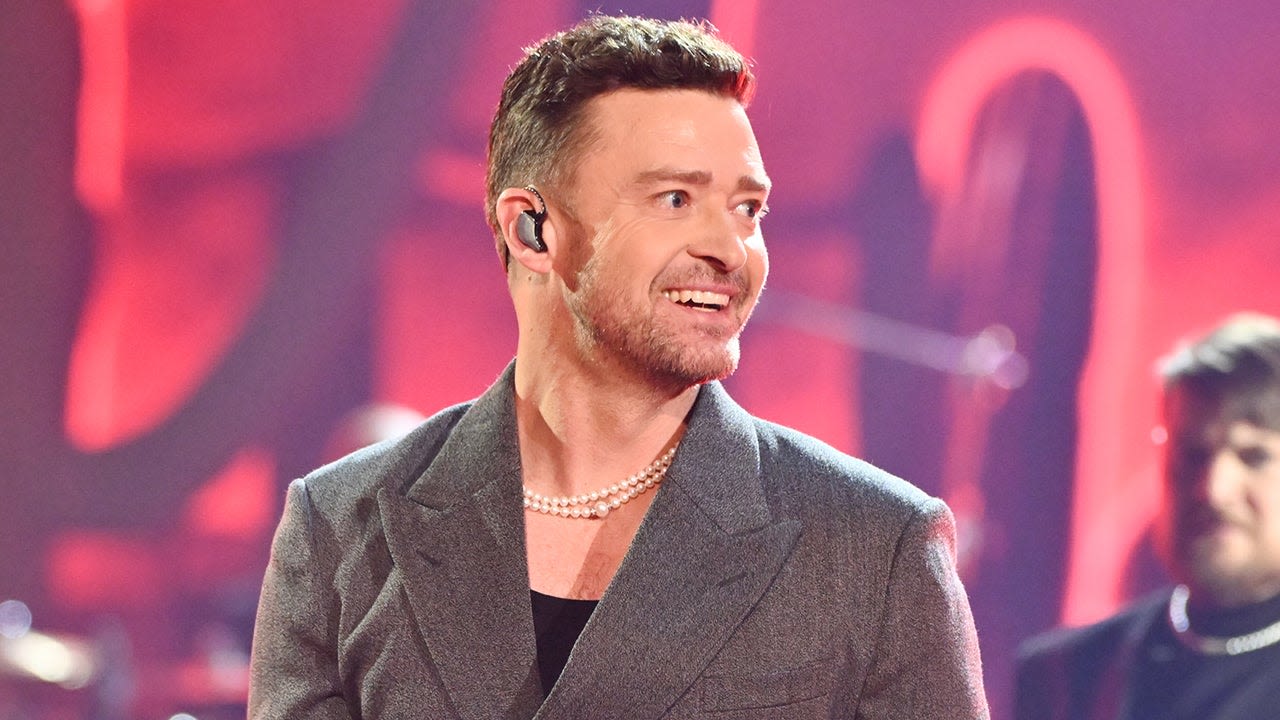 Justin Timberlake Jokes About DWI Arrest at Boston Show