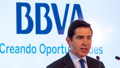 BBVA lanza su primera oferta para la fusión con el Banco Sabadell y el Gobierno recela de la operación