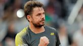 Stan Wawrinka, who is 39, beats Andy Murray, who is 37, at the French Open. Alcaraz and Osaka win