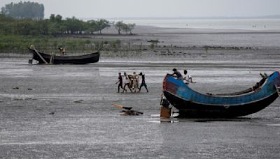 Sri Lanka Navy arrests 9 Indian fishermen for alleged illegal fishing