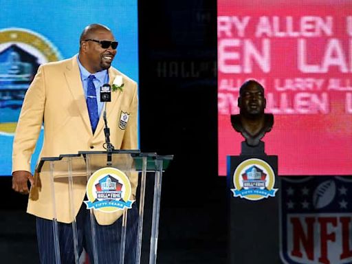 Troy Aikman, Emmitt Smith react to death of ‘gentle giant’ Larry Allen