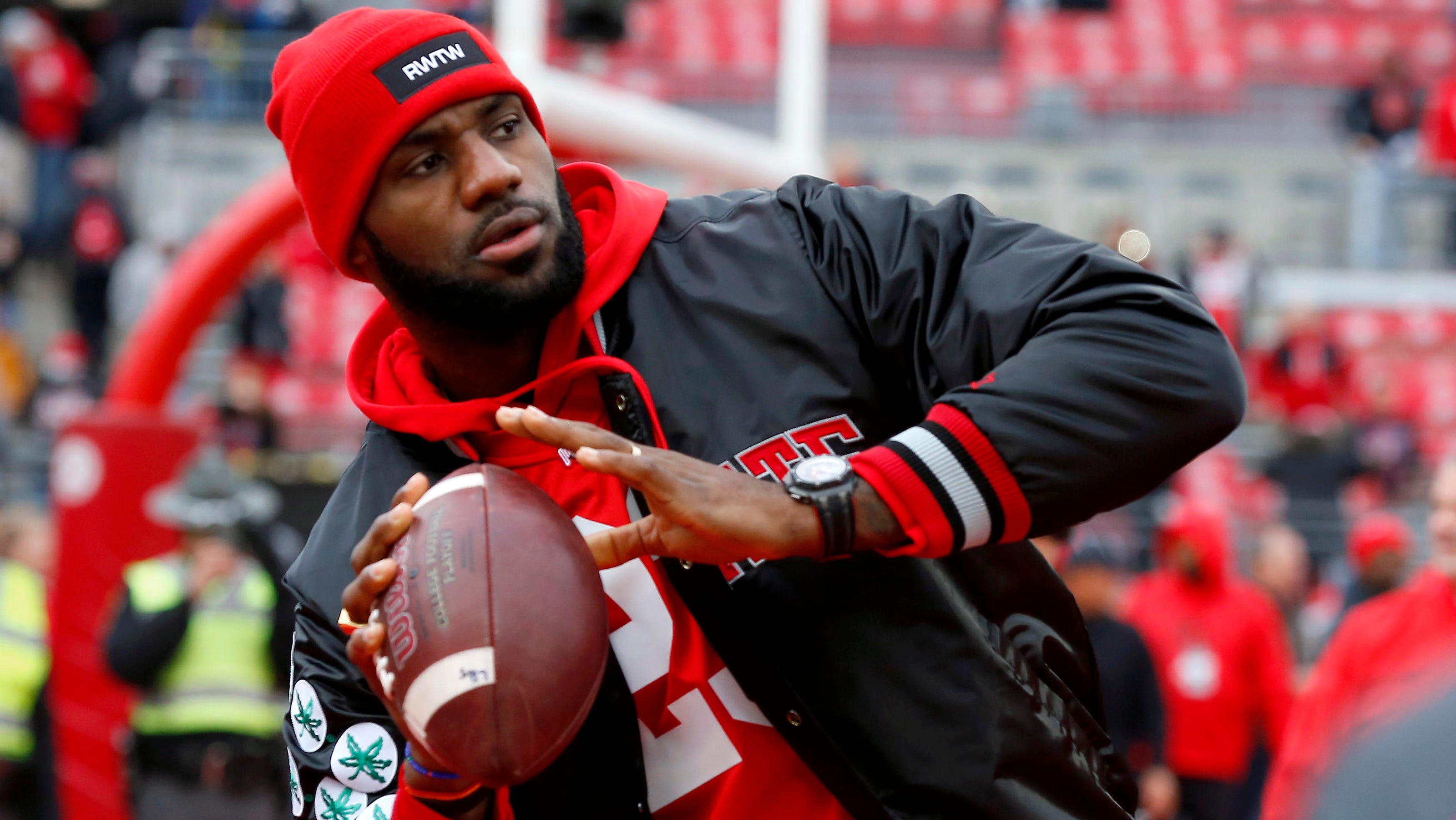 Who is LeBron James picking to face off in this season's Super Bowl?