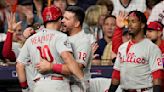 Filis abren Serie Mundial con triunfo ante Astros en la 10ma