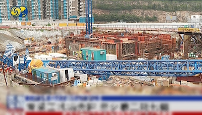 香港嚴重工安意外！ 工地「高空吊車」倒塌砸貨櫃 釀至少3死6傷