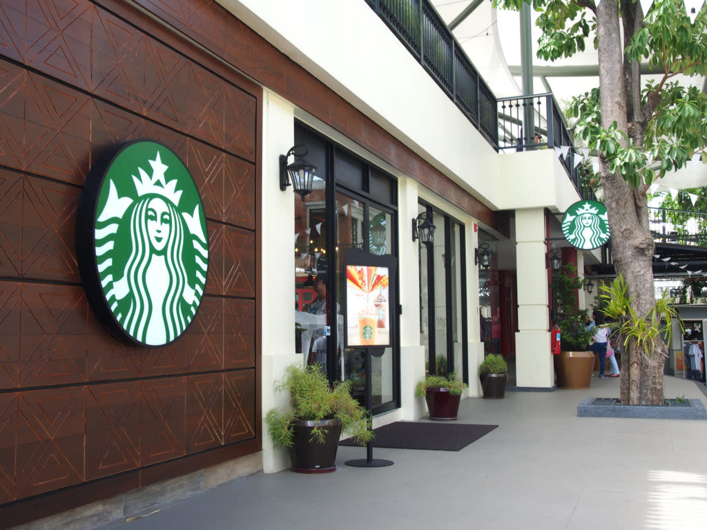 Jim Cramer has lost conviction in Starbucks CEO: find out more | Invezz