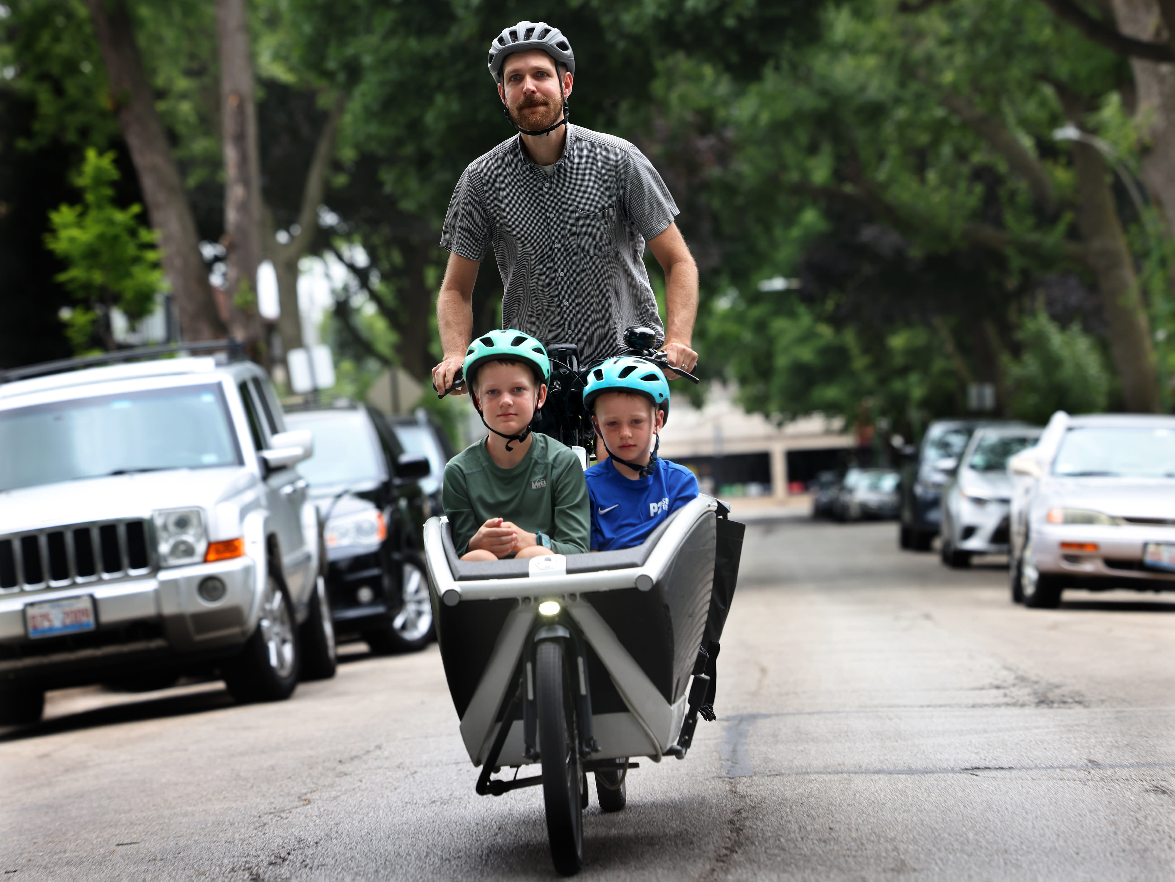 Forget upgrading the family car. These Chicago parents bought cargo bikes instead