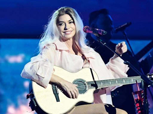 Shania Twain Shines in Come on Over Las Vegas Residency: Review