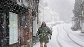 UK weather: Snow and ice warnings this weekend as Arctic air sees temperature plunge