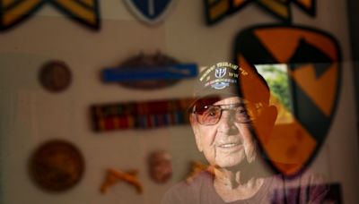 ‘Survival’: World War II veteran from Palm Springs shares story before return to Europe