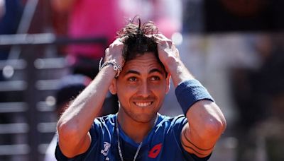 “Es una locura, no puedo creer lo que pasó”: la emoción de Tabilo tras su espectacular victoria frente a Djokovic - La Tercera