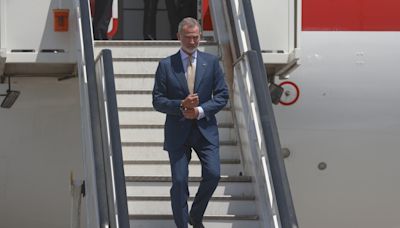 El rey de España, Felipe VI, llega a Santo Domingo para la investidura de Abinader