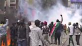 Kenya: Tear gas fired at protesters amid calls for president to step down