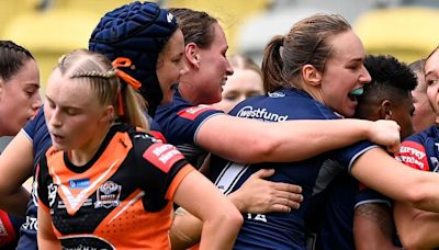 Cowboys pip Tigers to stay in NRLW finals hunt