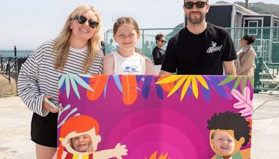 See photos as Bray hosts Brave Maeve Festival and a classic car show